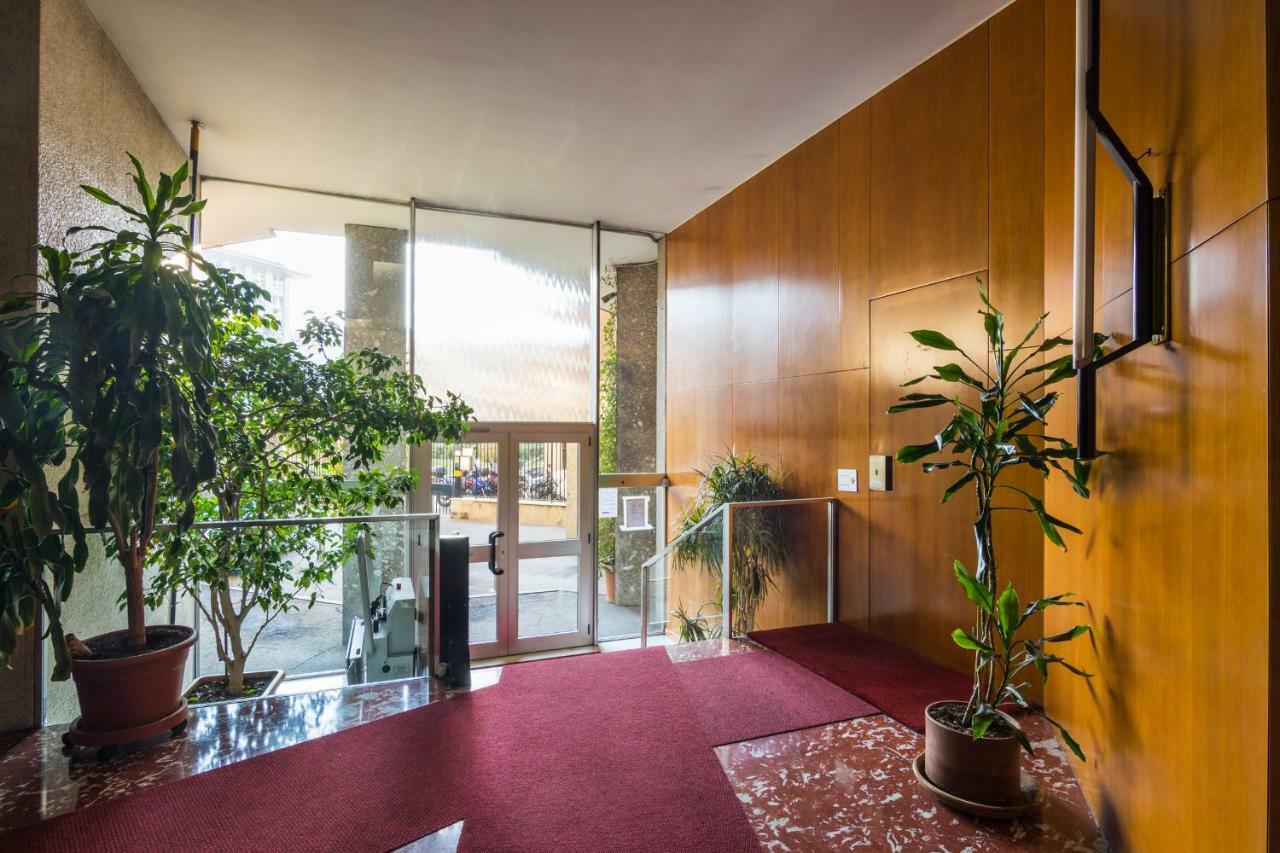 Apartment Near Central Station Milaan Buitenkant foto